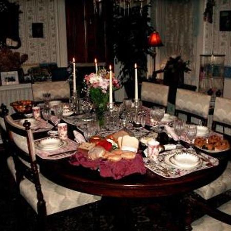 Bellinger Rose Bed & Breakfast Herkimer Restoran gambar