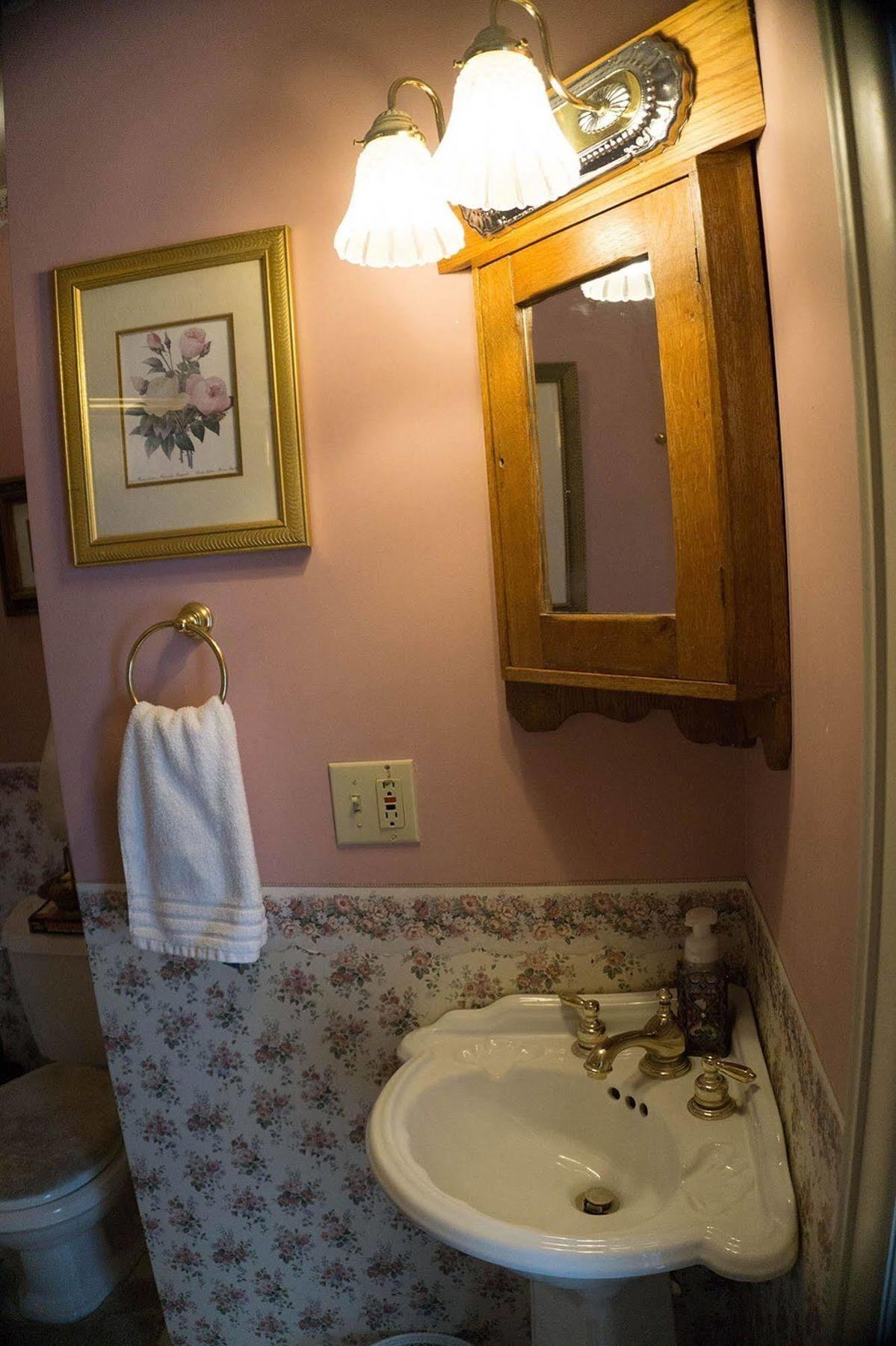 Bellinger Rose Bed & Breakfast Herkimer Luaran gambar